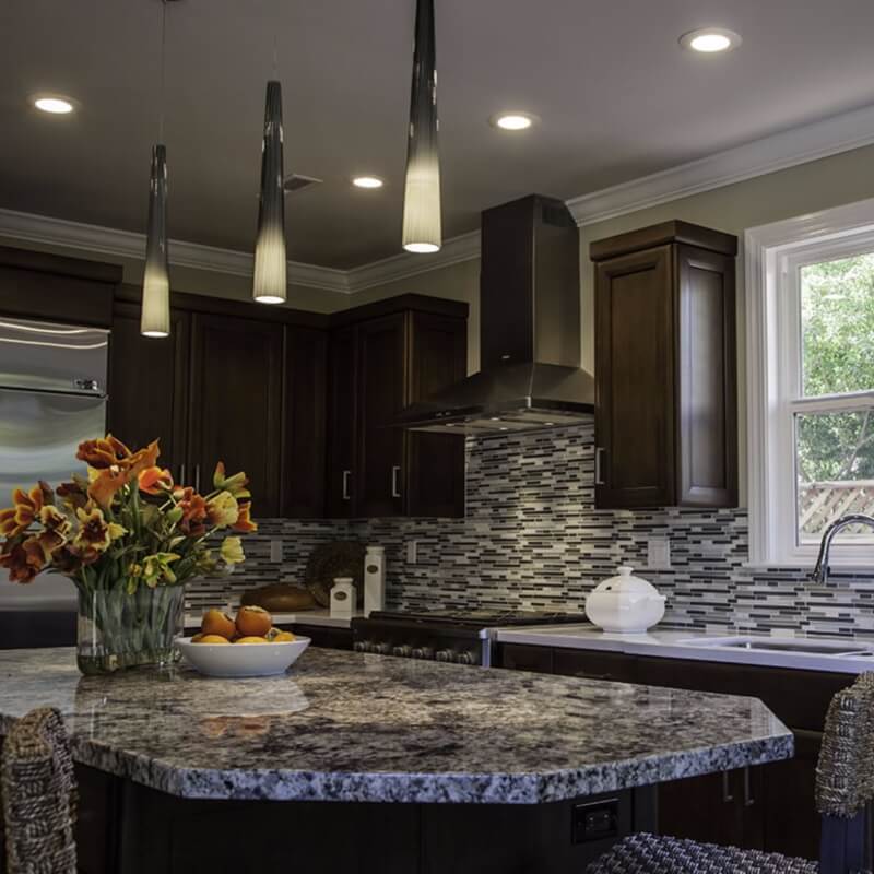 5 Popular Granite Kitchen Countertop and Backsplash Pairings