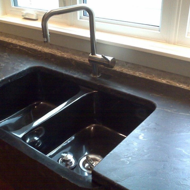Comparing Polished Honed Leathered Granite Countertop Finishes